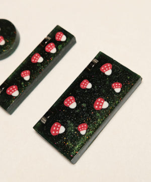 Black Sparkly Mushroom Ledges